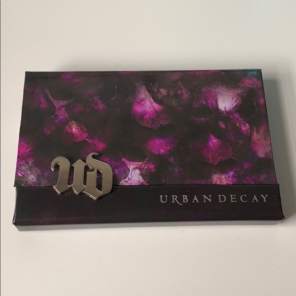 RARE Urban Decay Shadowbox Eyeshadow Palette